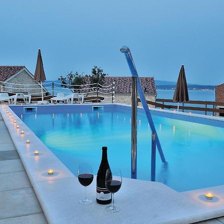 Cozy Apartment In Posedarje With House Sea View Екстериор снимка