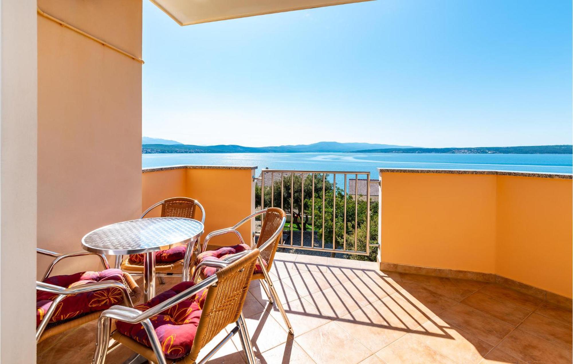Cozy Apartment In Posedarje With House Sea View Екстериор снимка