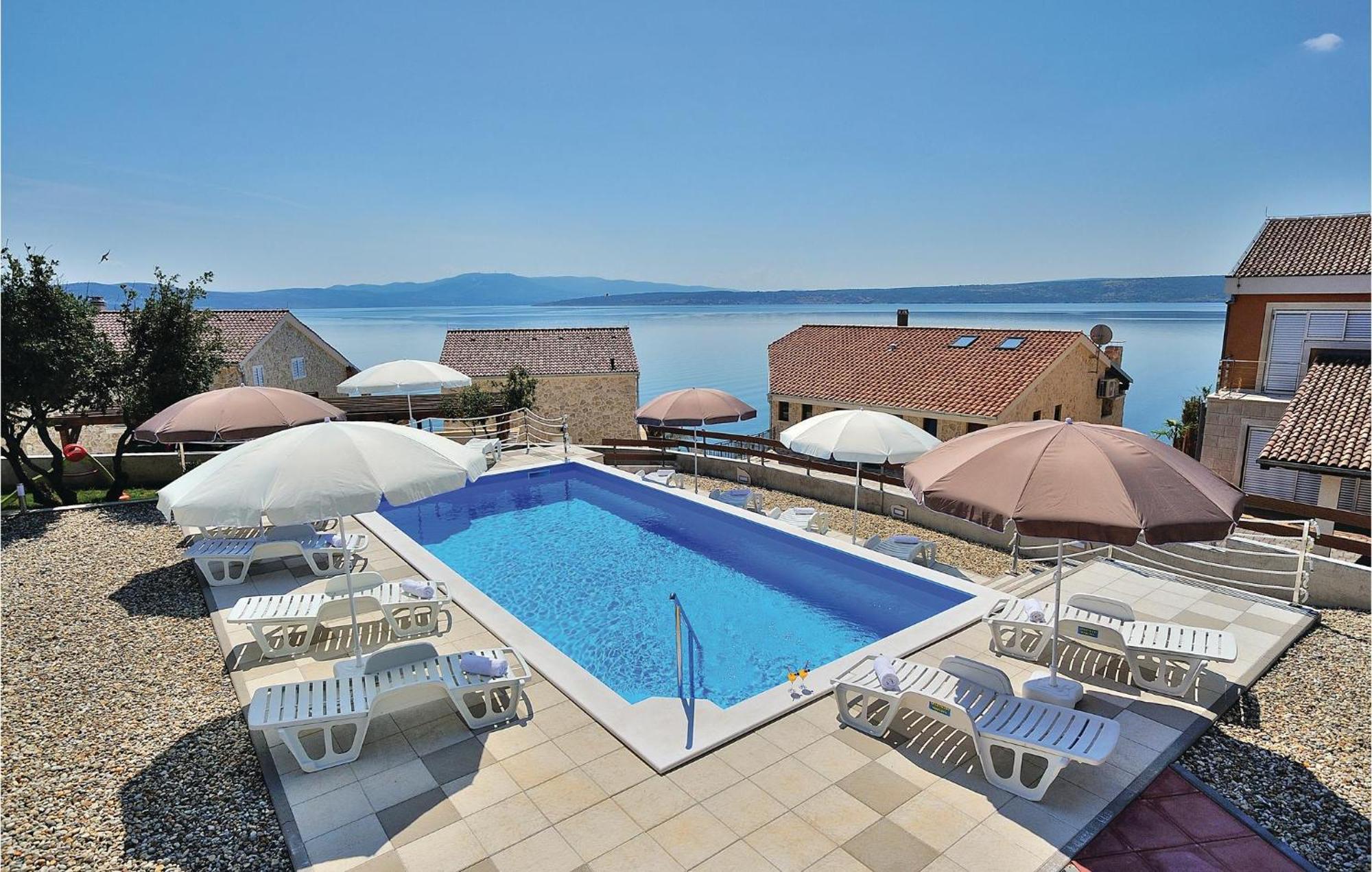 Cozy Apartment In Posedarje With House Sea View Екстериор снимка